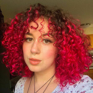 Meet your Posher, Celine